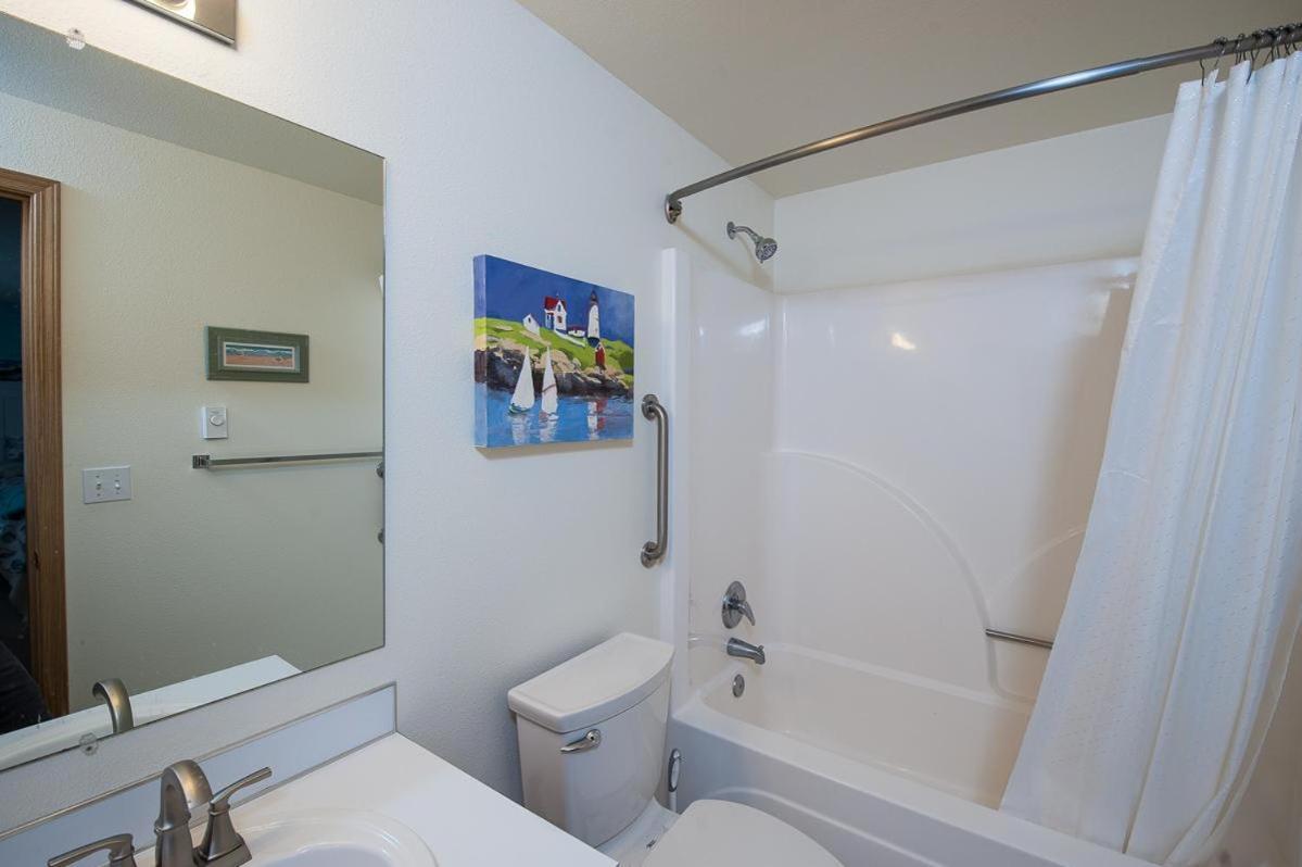 Family Tides In Seaside Villa Екстериор снимка