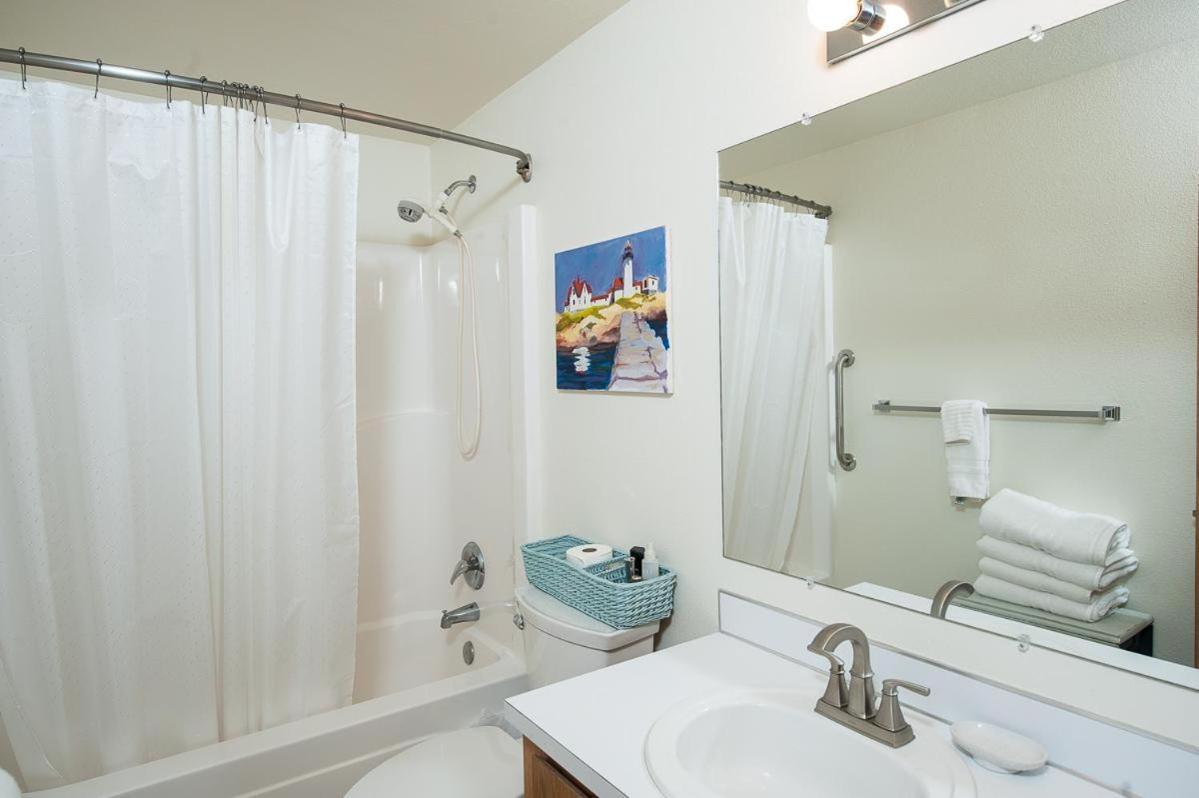 Family Tides In Seaside Villa Екстериор снимка